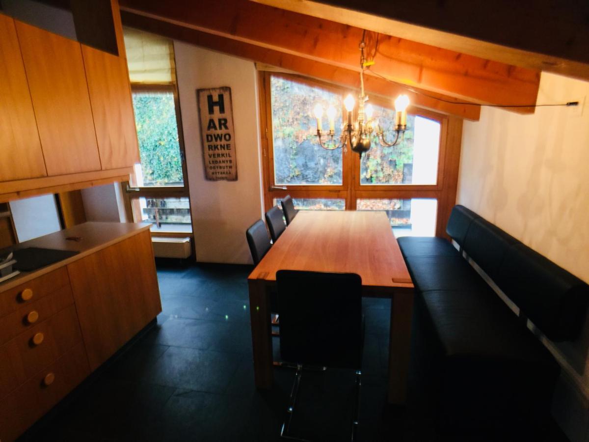 Crap Da Flem - 3.5 Zimmer Ferienwohnung Am Sonnenhang Von Флимс Екстериор снимка
